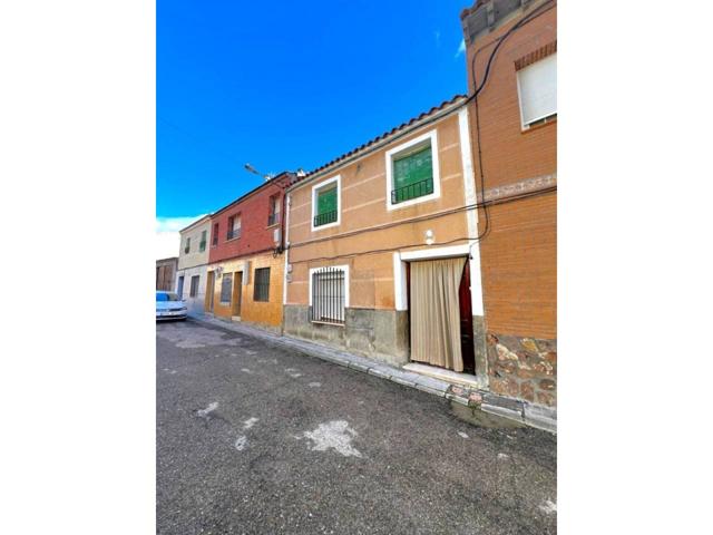 Casa en venta en Consuegra photo 0