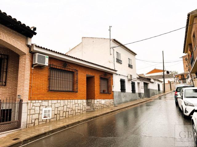 GB gestión inmobiliaria vende chalet adosado en La Puebla de Montalbán, Toledo photo 0