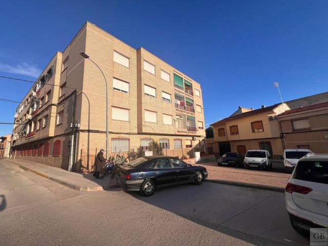 GB gestión inmobiliaria vende excelente piso en Madridejos, Toledo photo 0