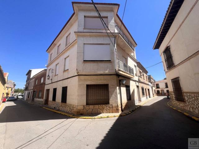 GB gestión inmobiliaria vende Edificio en Consuegra, Toledo photo 0