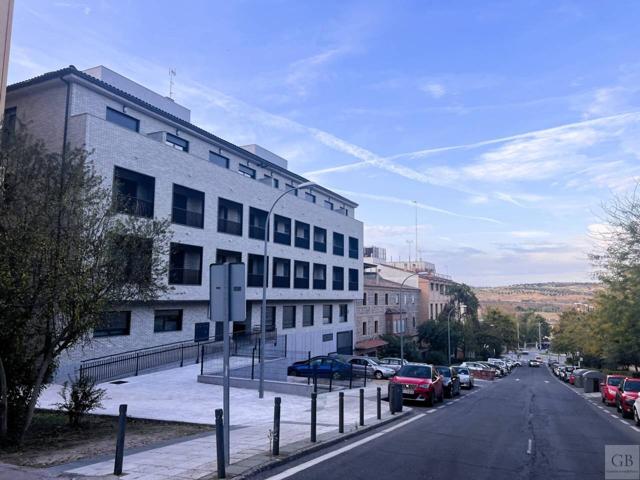 GB gestión inmobiliaria alquila piso en Sta. Barbara, Toledo photo 0