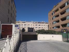 Parking moto en Alquiler en Madrid Madrid REJAS photo 0