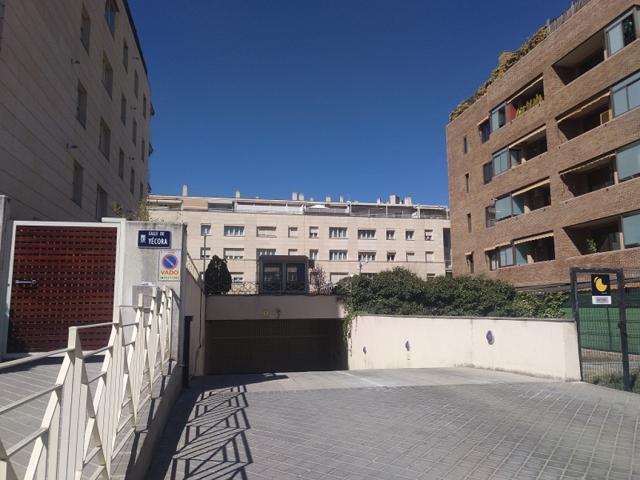 Parking moto en Alquiler en Madrid Madrid REJAS photo 0