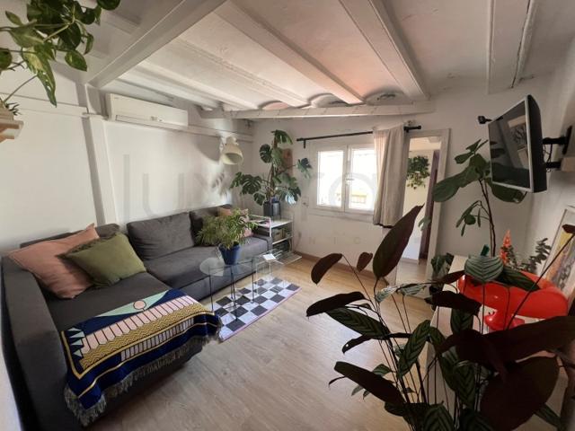 Piso En venta en Barcelona photo 0
