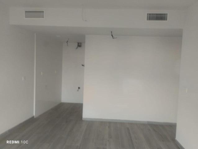 Piso en venta en Melilla de 61 m2 photo 0