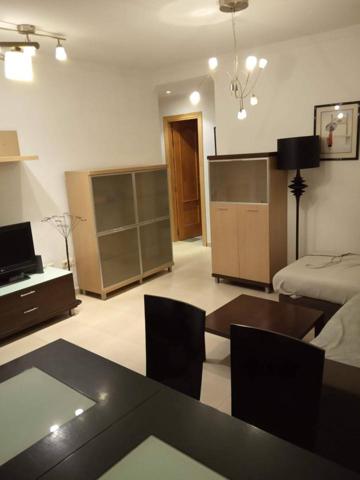 Piso en venta en Melilla de 83 m2 photo 0