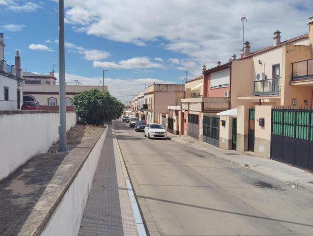 Casa o chalet en venta en Calle Serrezuela, Burguillos, Sevilla photo 0