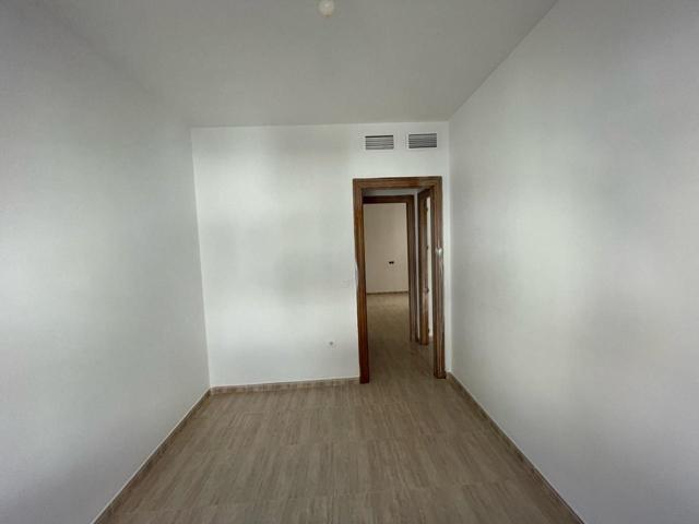 Piso en venta en Avenida Barcelona, Cuevas del Almanzora pueblo, Almería photo 0