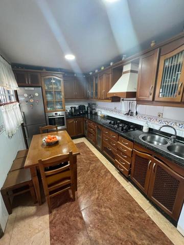Casa - Chalet en venta en Melilla de 232 m2 photo 0