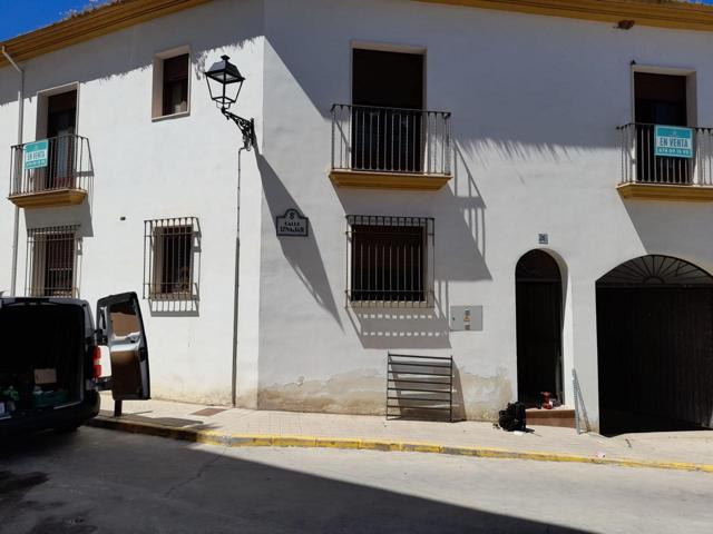 Preciosa casa con sótano en Carcabuey photo 0