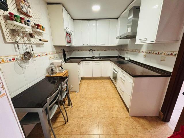 Piso en venta en melilla de 100 m2 photo 0