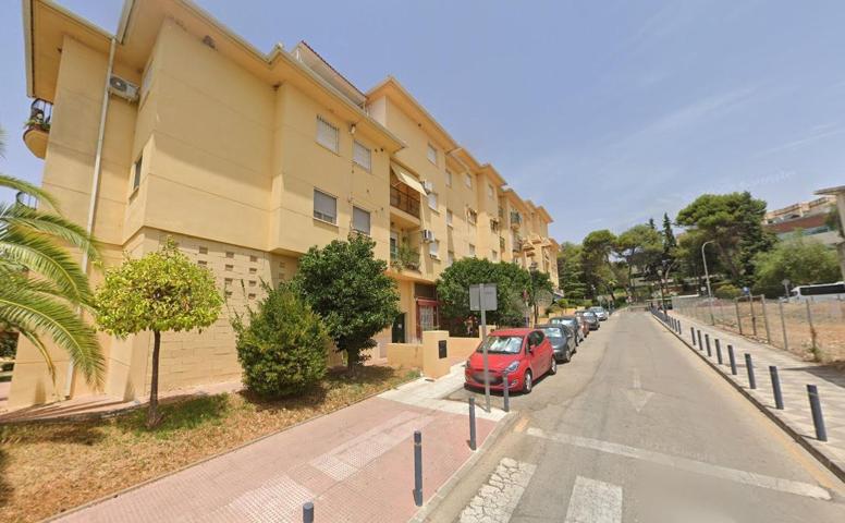 Local con inquilino hasta 2027 en Hospital, Cabra photo 0