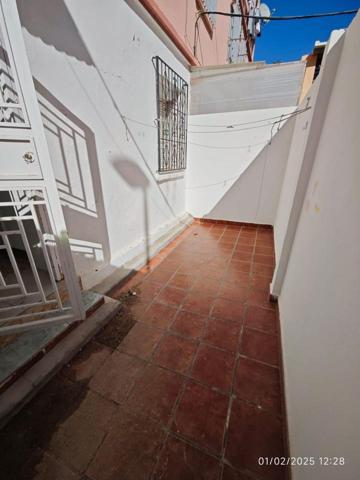 Piso en venta en Melilla de 62 m2 photo 0