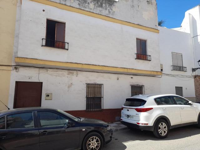Casa para derribo o reforma integral en Moriles photo 0
