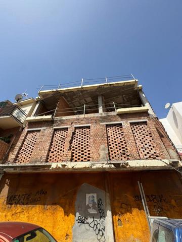 Edificio en venta para terminar en Málaga photo 0