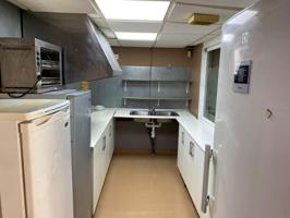 Local en venta en Melilla de 80 m2 photo 0