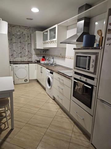 Piso en alquiler en Melilla de 76 m2 photo 0