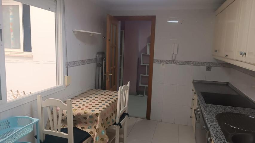 Piso en alquiler en Melilla de 78 m2 photo 0