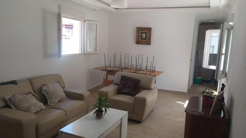 Piso en venta en Melilla de 101 m2 photo 0