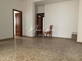 Se vende piso bajo en Lucena, Córdoba - Barrio de Santiago. photo 0