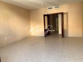 Se vende piso en Rute, Córdoba. photo 0