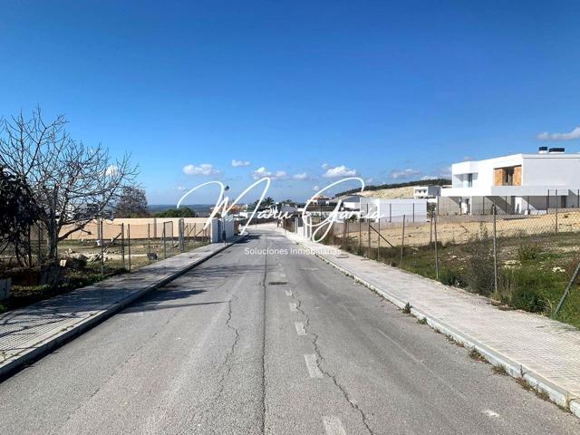 Se vende parcela en urbanización El Cahiz photo 0