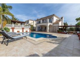 🏡 Elegant 5-Bedroom Villa in El Rosario – Luxury, Space & Prime Location! 🌴✨ photo 0