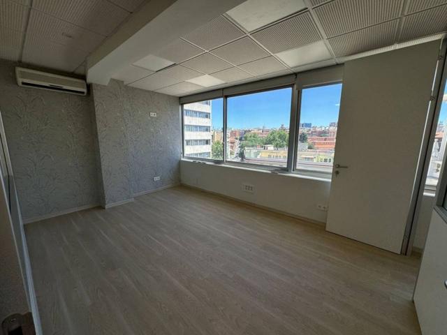 Oficina en venta en calle Princesa 25 photo 0