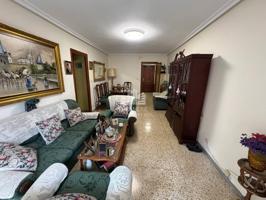 Piso con 3 dormitorios, 2 baños y plaza de garaje en Pizarrales – Teso de los Cañones | Distribución perfecta y listo pa photo 0