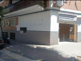 Local En venta en Quintana, Madrid photo 0