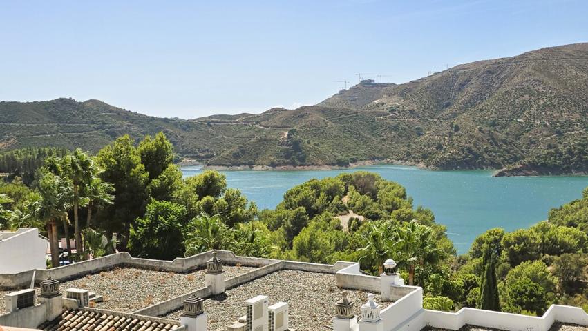 Adosada en Venta en Istan Málaga photo 0