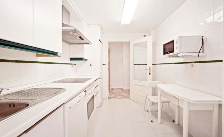 Apartamento en Alquiler en Marbella Málaga photo 0