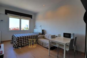 ¡ESTUPENDO ESTUDIO AMUEBLADO CON UNAS VISTAS ESPECTACULARES DE MADRID! photo 0