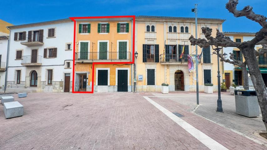 Duplex adosado en Plaza Mayor en Campanet photo 0