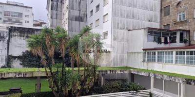 Venta de piso en Pontevedra, de 103m2 con 3 dormitorios y 2 baños photo 0