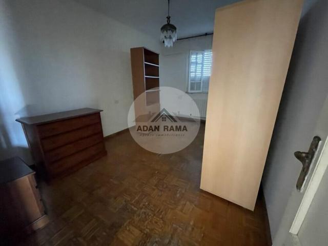 Venta de casa en Cambados, de 169m2 con 3 dormitorios y 1 baño con plaza de garaje photo 0