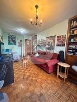 Venta de piso en Pontevedra, de 110m2 con 4 dormitorios y 2 baños photo 0