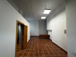 LOCAL EN VENTAS photo 0