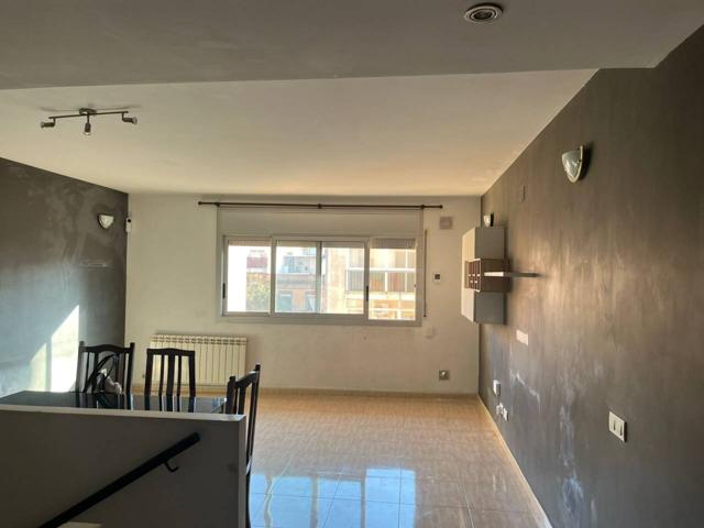 Venta de Dúplex en Santa Coloma de Gramenet photo 0