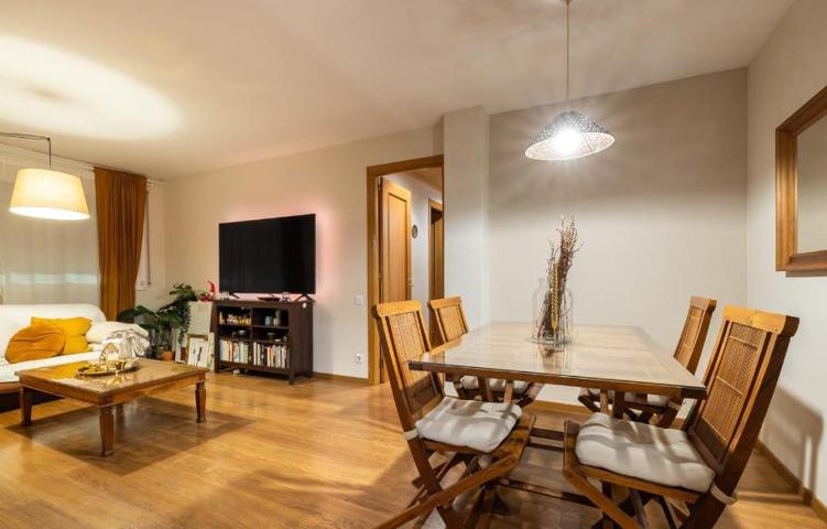 Piso En venta en Castellbisbal photo 0