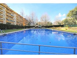 Apartamento en urbanización con piscina en San Pedro centro photo 0