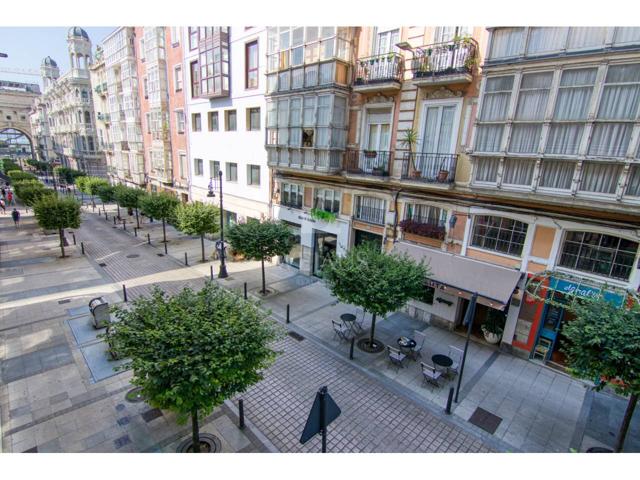 Majestuoso piso en el corazón de la ciudad photo 0