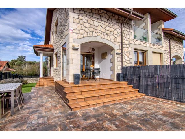 CHALET PAREADO EN VILLAPRESENTE photo 0