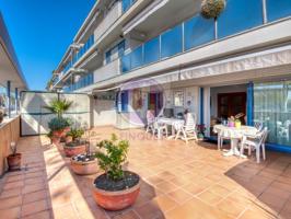 Piso En venta en Centre - Platja, Castell-Platja D'Aro photo 0