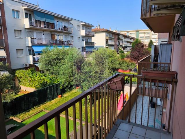 Piso En venta en Girona photo 0