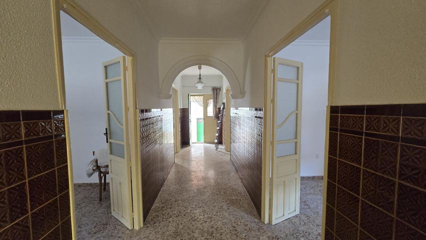 Villa En venta en Argamasilla de Calatrava photo 0