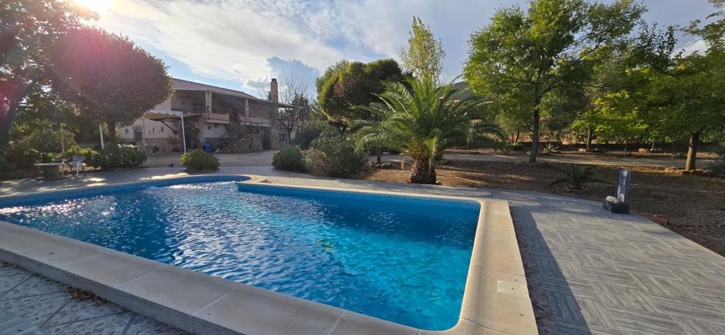 Casa En venta en Hinojosas de Calatrava photo 0