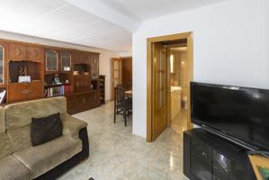 Piso En venta en Badalona photo 0