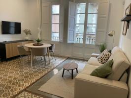 Piso En venta en la Vila de Gràcia photo 0