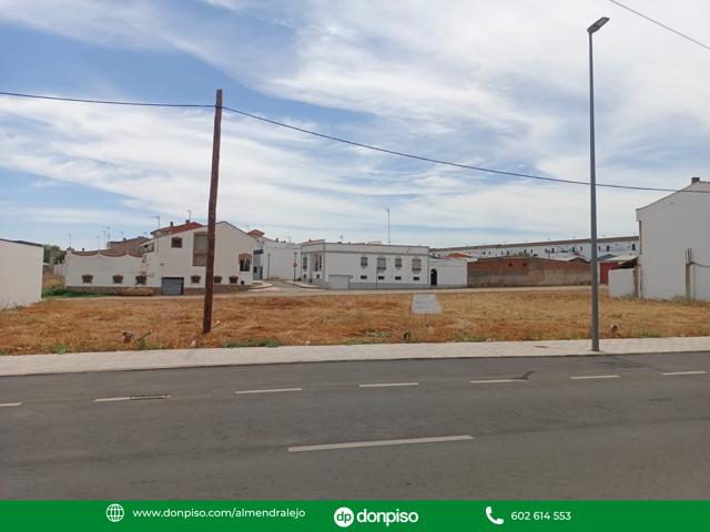 Agrícola En venta en Almendralejo photo 0